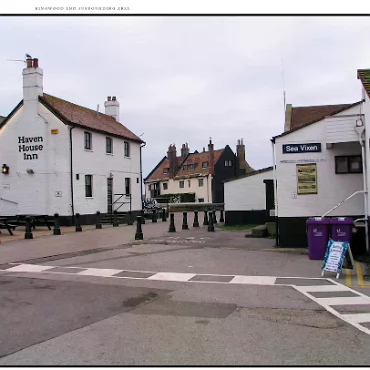 Christchurch Harbour Just down the road from Ringwood is the area called Mudiford. I think you'll understand the name!